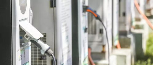 电动汽车会取代燃油车吗,燃油车还能开多少年